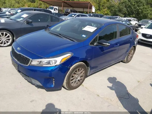 3KPFL4A73HE113643 2017 KIA FORTE - Image 2