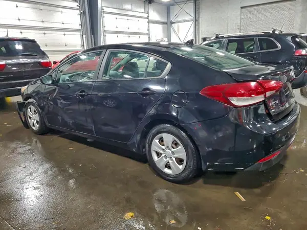 3KPFL4A73HE118048 2017 KIA FORTE - Image 2