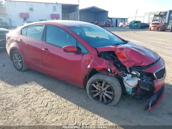 3KPFL4A73HE125811 2017 KIA FORTE - Image 1