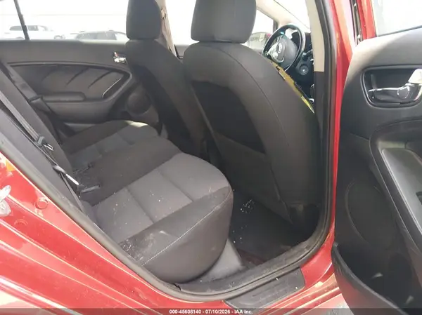 3KPFL4A73HE127445 2017 KIA FORTE - Image 8
