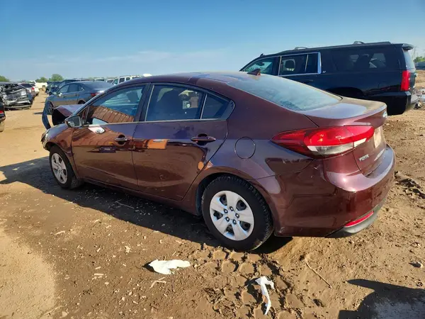 3KPFL4A73HE128045 2017 KIA FORTE - Image 2