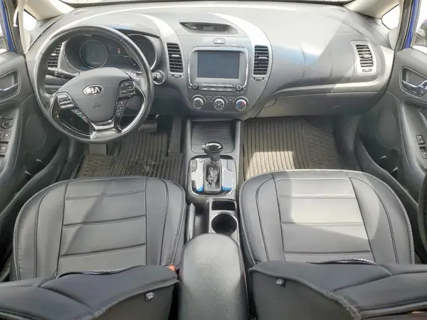 3KPFL4A73HE129468 2017 KIA FORTE - Image 8