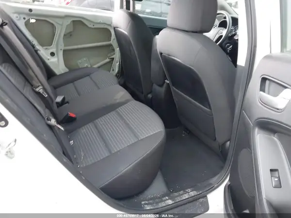 3KPFL4A73HE130295 2017 KIA FORTE - Image 8