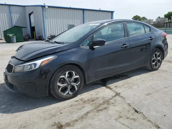 3KPFL4A73HE139434 2017 KIA FORTE - Image 1