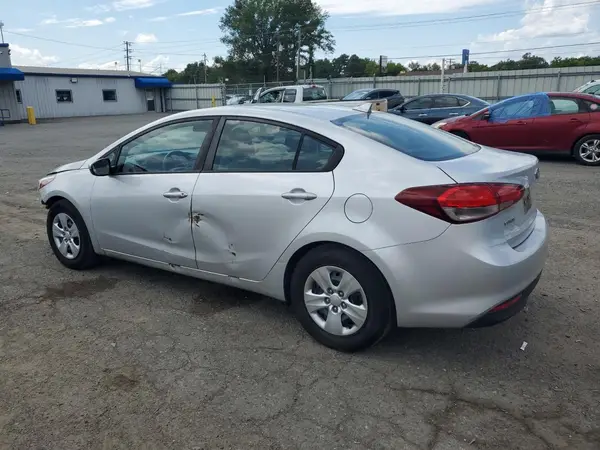 3KPFL4A73HE143919 2017 KIA FORTE - Image 2