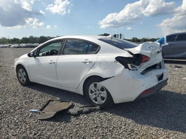 3KPFL4A73HE144214 2017 KIA FORTE - Image 2