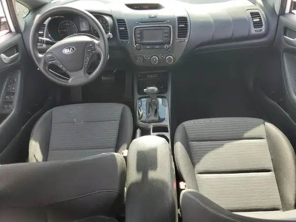 3KPFL4A73HE144214 2017 KIA FORTE - Image 8