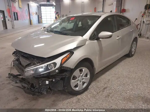 3KPFL4A73HE144634 2017 KIA FORTE - Image 2