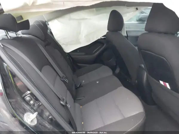 3KPFL4A73HE144911 2017 KIA FORTE - Image 8