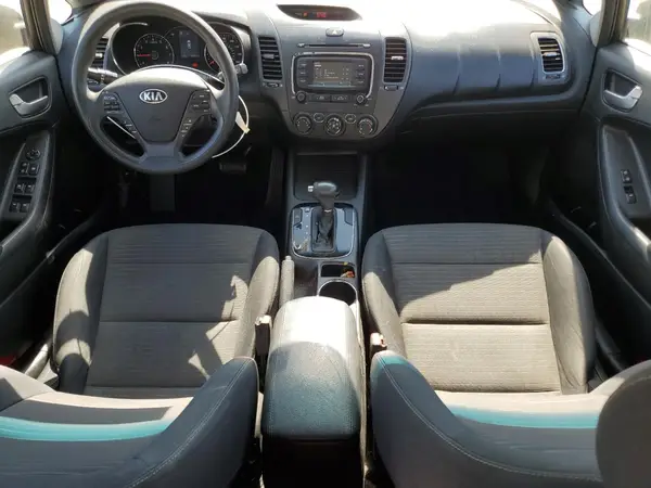 3KPFL4A73HE145007 2017 KIA FORTE - Image 8