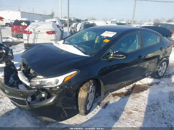 3KPFL4A73HE150014 2017 KIA FORTE - Image 2