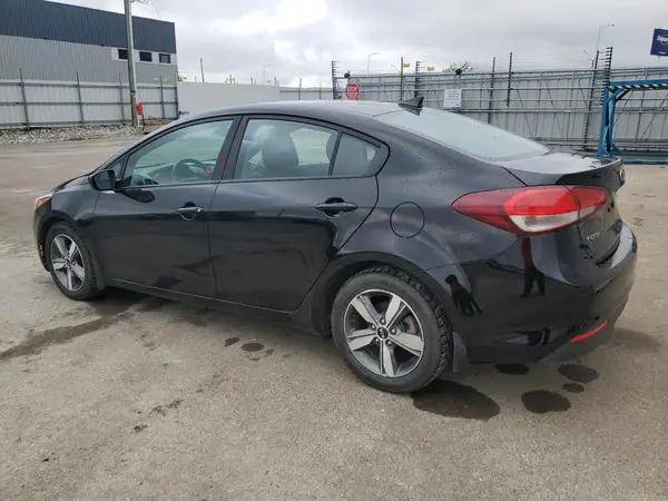 3KPFL4A73JE162881 2018 KIA FORTE - Image 2