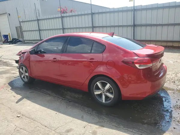 3KPFL4A73JE164324 2018 KIA FORTE - Image 2