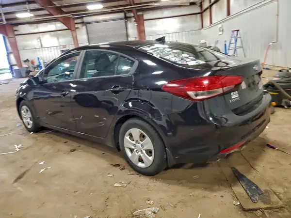 3KPFL4A73JE175954 2018 KIA FORTE - Image 2