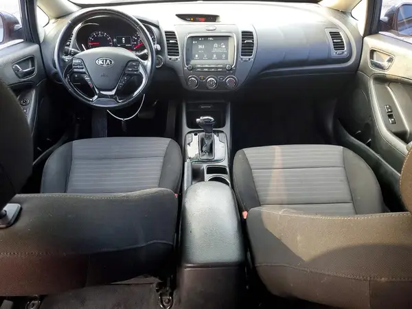 3KPFL4A73JE180720 2018 KIA FORTE - Image 8