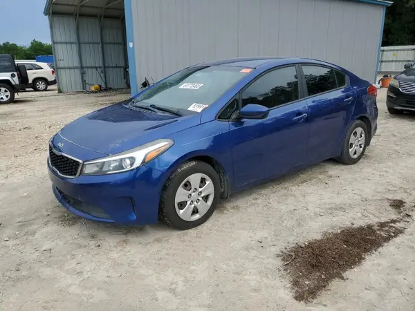 3KPFL4A73JE184475 2018 KIA FORTE - Image 1