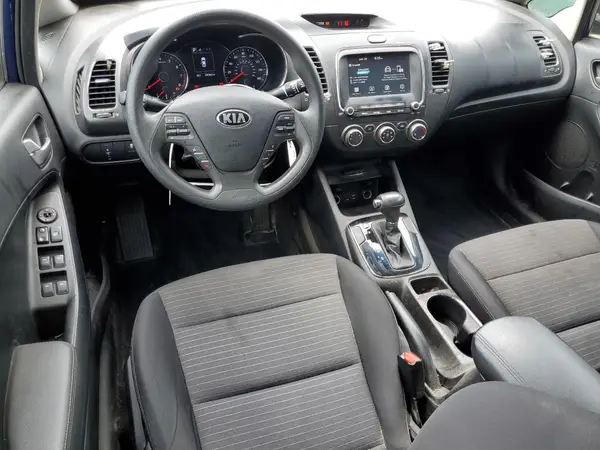 3KPFL4A73JE184475 2018 KIA FORTE - Image 8