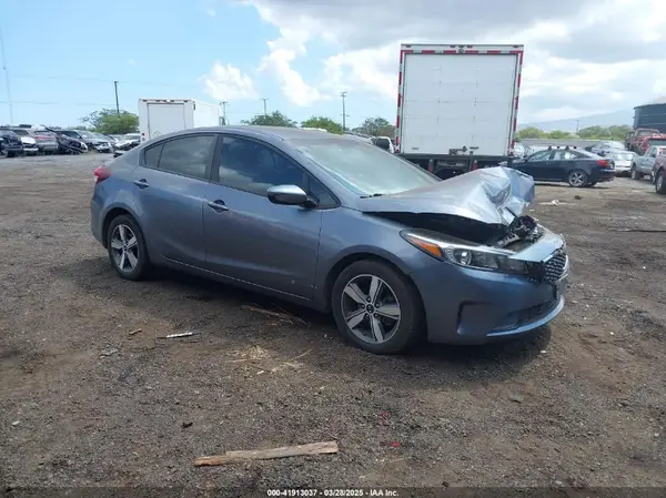 3KPFL4A73JE185660 2018 KIA FORTE - Image 1