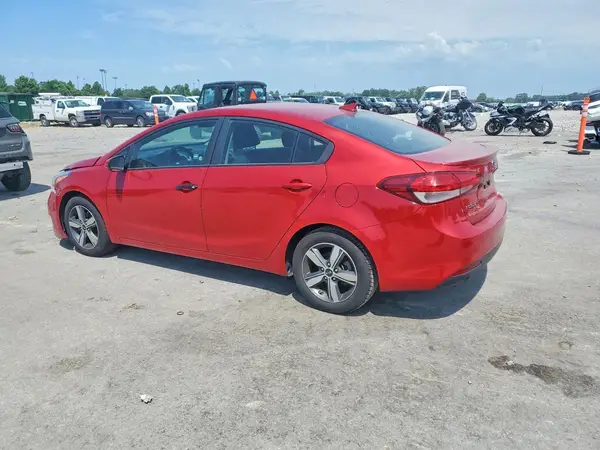 3KPFL4A73JE186775 2018 KIA FORTE - Image 2