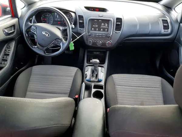 3KPFL4A73JE191278 2018 KIA FORTE - Image 8