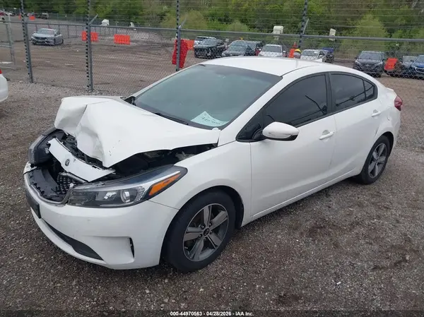 3KPFL4A73JE192138 2018 KIA FORTE - Image 2