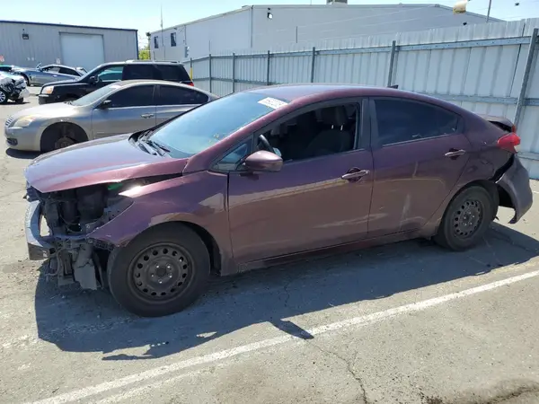 3KPFL4A73JE194441 2018 KIA FORTE - Image 1