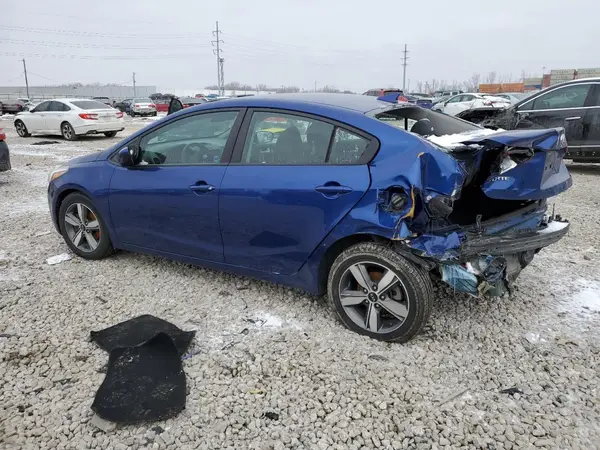 3KPFL4A73JE194682 2018 KIA FORTE - Image 2