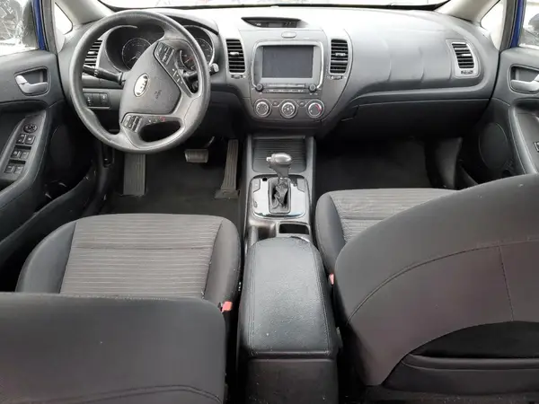 3KPFL4A73JE194682 2018 KIA FORTE - Image 8