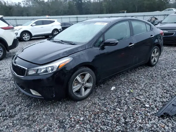 3KPFL4A73JE200531 2018 KIA FORTE - Image 1