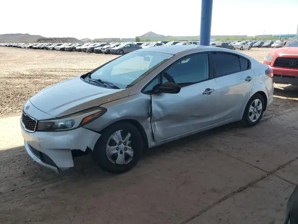 3KPFL4A73JE201307 2018 KIA FORTE - Image 1