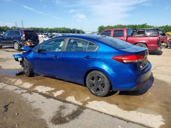 3KPFL4A73JE203882 2018 KIA FORTE - Image 2