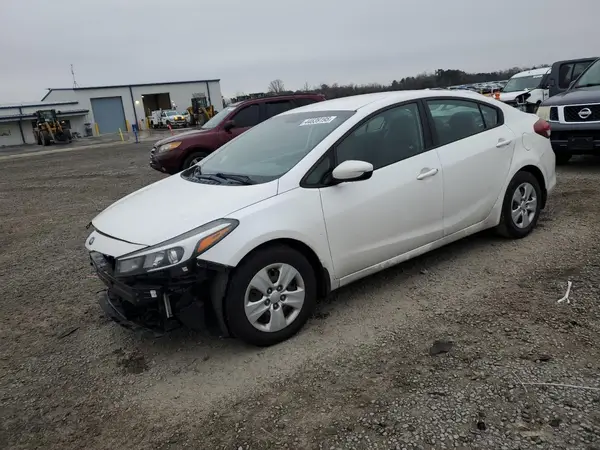 3KPFL4A73JE211500 2018 KIA FORTE - Image 1