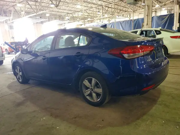 3KPFL4A73JE213747 2018 KIA FORTE - Image 2