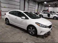 3KPFL4A73JE214171 2018 KIA FORTE