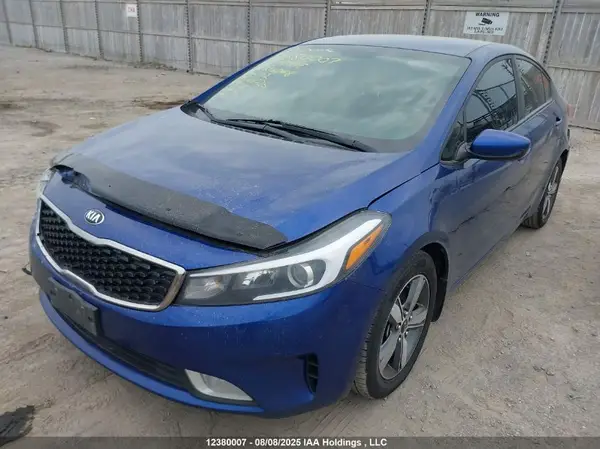 3KPFL4A73JE216048 2018 KIA FORTE - Image 2