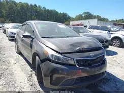 3KPFL4A73JE218463 2018 KIA FORTE