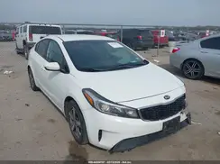 3KPFL4A73JE219239 2018 KIA FORTE