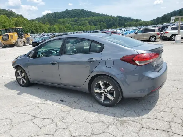 3KPFL4A73JE221105 2018 KIA FORTE - Image 2