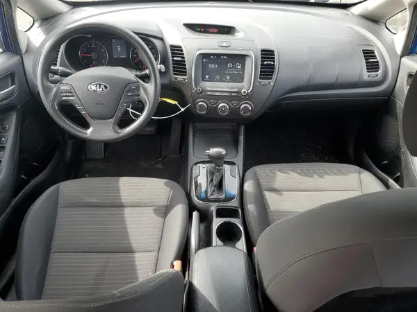 3KPFL4A73JE224635 2018 KIA FORTE - Image 8