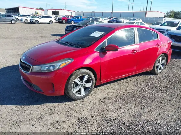 3KPFL4A73JE224862 2018 KIA FORTE - Image 2