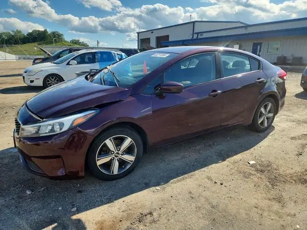 3KPFL4A73JE226529 2018 KIA FORTE - Image 1