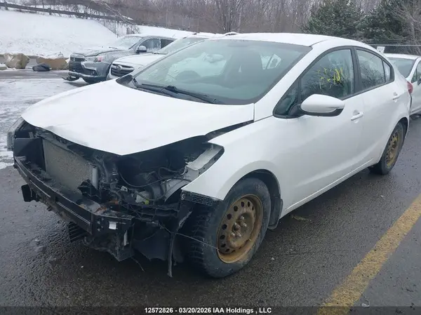 3KPFL4A73JE230063 2018 KIA FORTE - Image 2