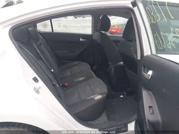 3KPFL4A73JE230063 2018 KIA FORTE - Image 8
