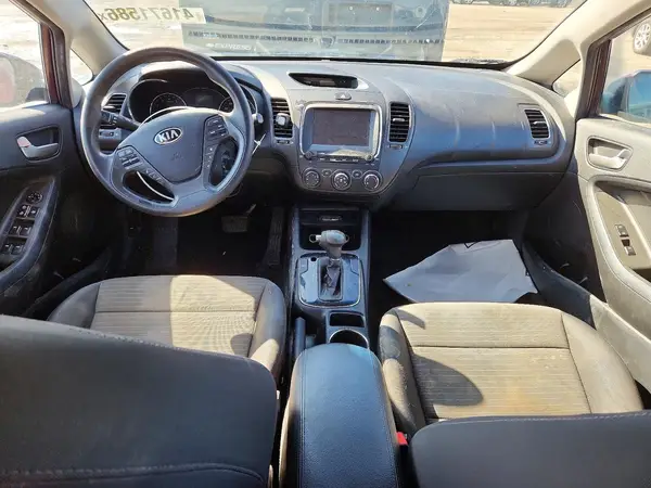 3KPFL4A73JE232007 2018 KIA FORTE - Image 8
