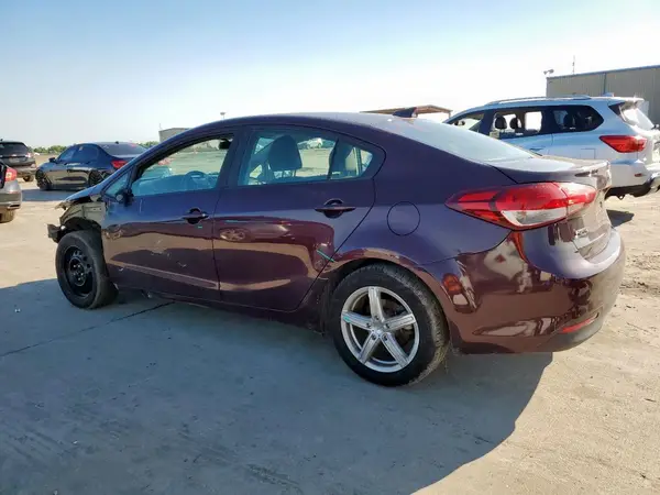 3KPFL4A73JE233741 2018 KIA FORTE - Image 2
