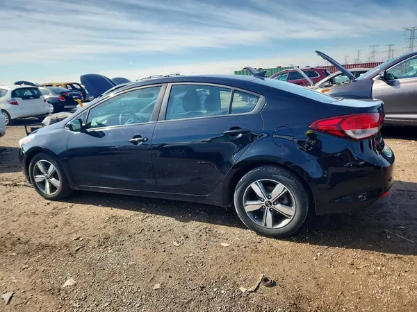 3KPFL4A73JE244111 2018 KIA FORTE - Image 2