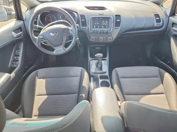 3KPFL4A73JE244111 2018 KIA FORTE - Image 8