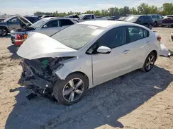 3KPFL4A73JE245596 2018 KIA FORTE