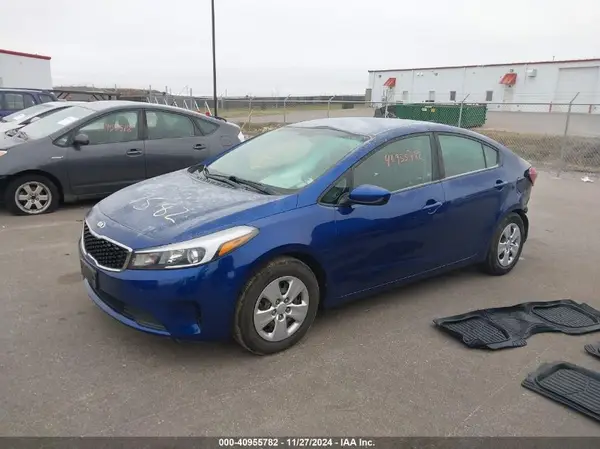 3KPFL4A73JE247414 2018 KIA FORTE - Image 2