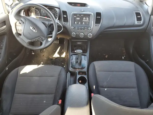 3KPFL4A73JE248692 2018 KIA FORTE - Image 8